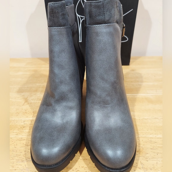 MySoft Women's Ankle Boots - Picture 5 of 9